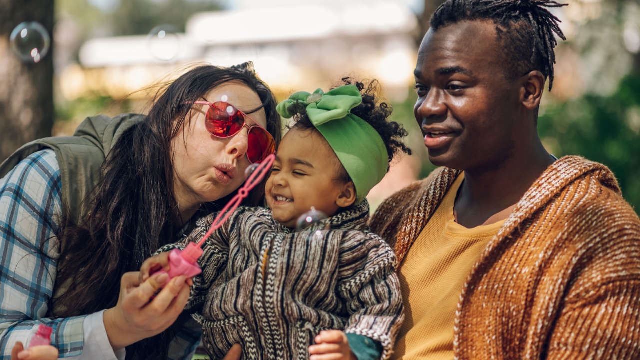 Who Can Benefit from Family Therapy_